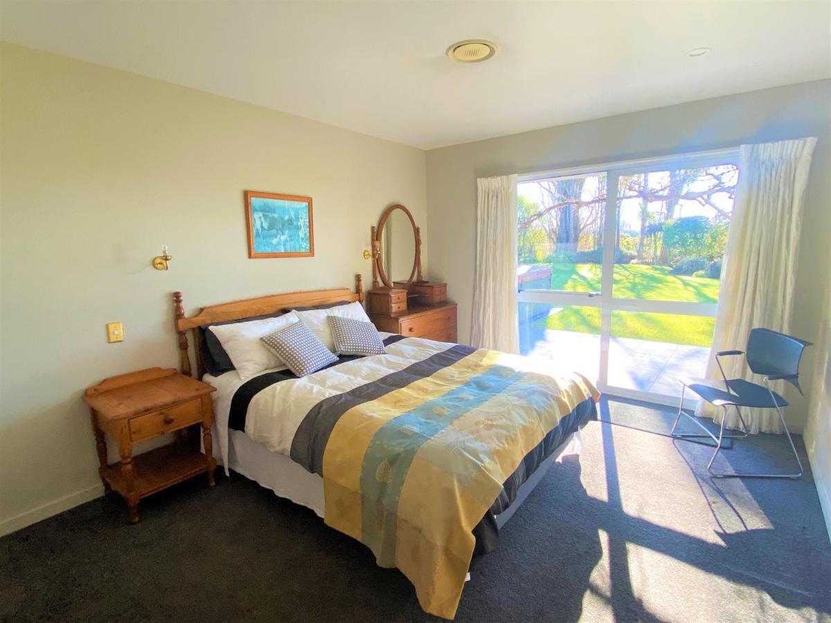 Calm Swan Villa Christchurch Exterior photo